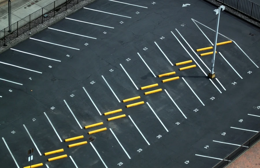 How Parking Lot Striping Improves Traffic Flow And Efficiency in Memphis TN